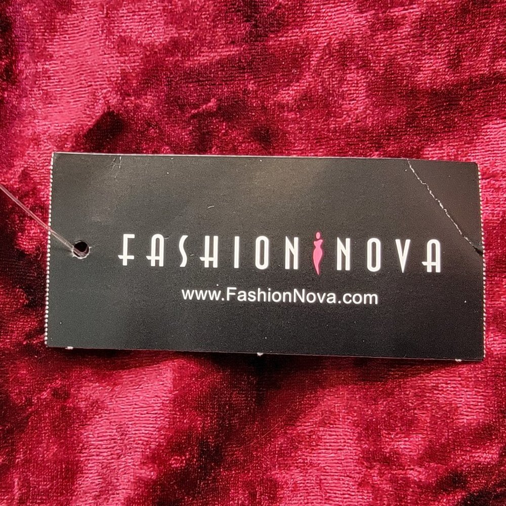 NWT Fashion Nova Burgundy Crushed Velvet Dress- Size M - Picture 7 of 8